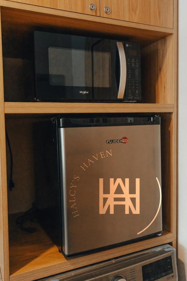 Halcy'S Haven, Studio Condo At The Heart Of Davao City Exterior foto